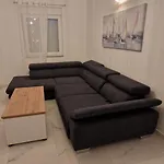 Madonna 2 By Interhome