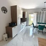 Madonna 2 By Interhome *